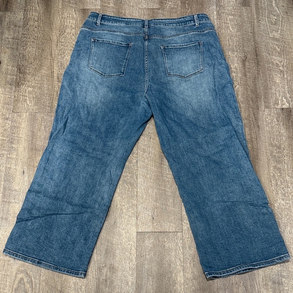 Chic Blue Pearl Flare Jeans - Picture 6 of 7